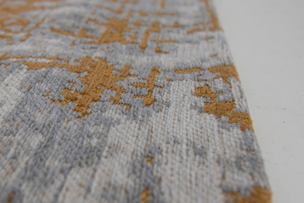 New York Rift Gold Large - Love Is A Rug