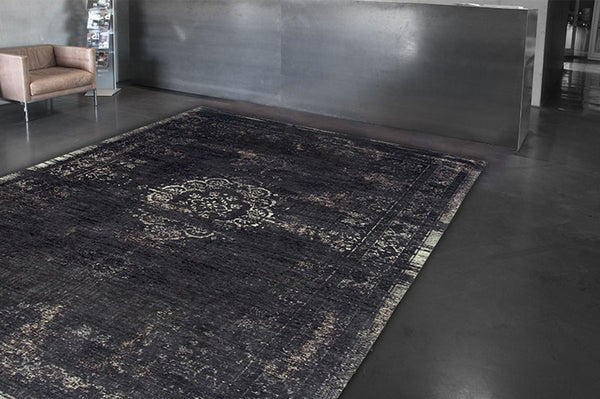 Vintage Medallion black large - Love Is A Rug